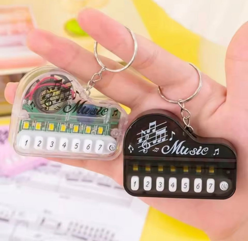 Mini Piano Keychain✨ - Trendart
