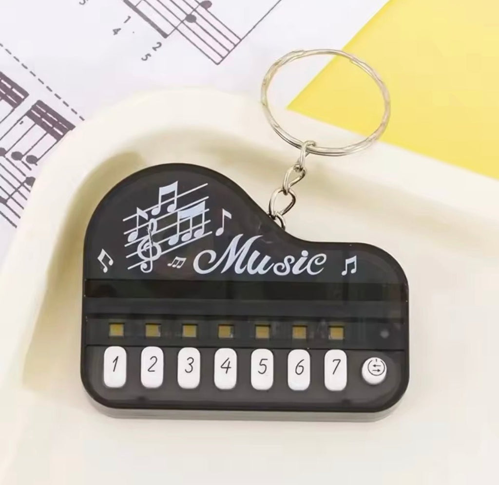 Mini Piano Keychain✨ - Trendart